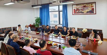 c0fd6a25542c6168d3e58acb8f4f4c6